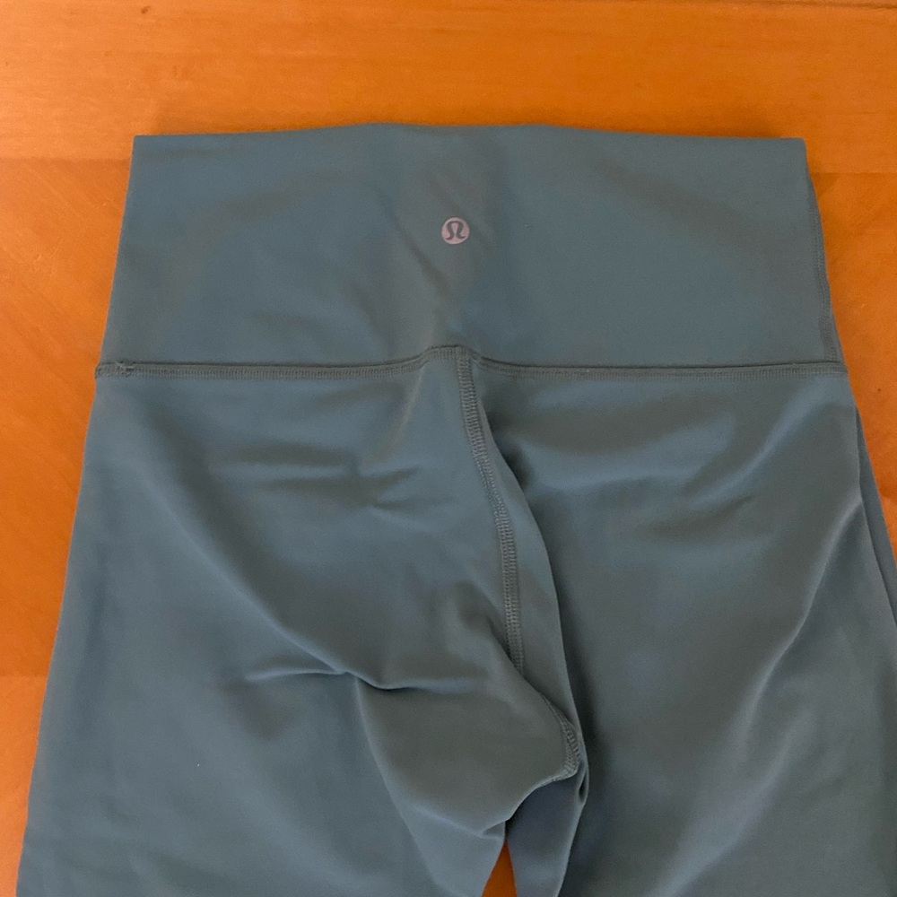 Lululemon Wonder Under Luxtreme Leggings, 7/8 Length, Size 6